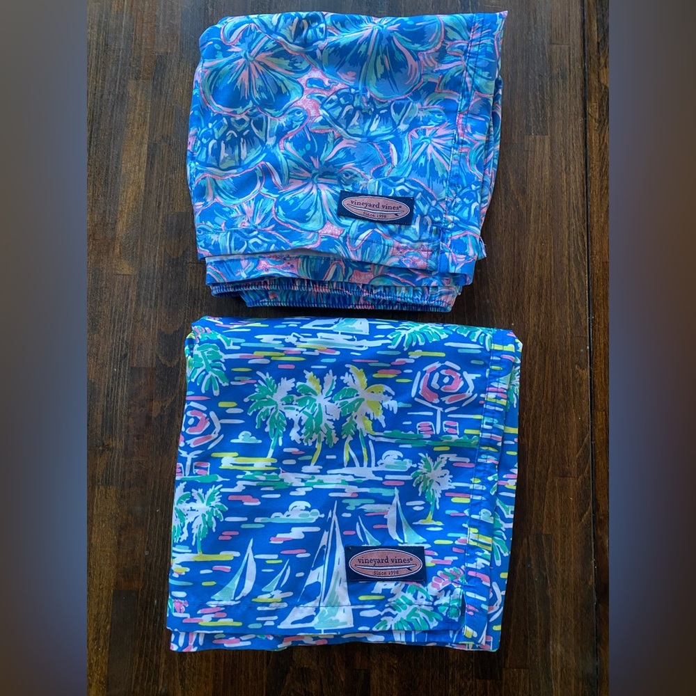 Vineyard Vines Shorts Mens Medium Sailboat Floral Swim Trunks Bathing Suit AOP